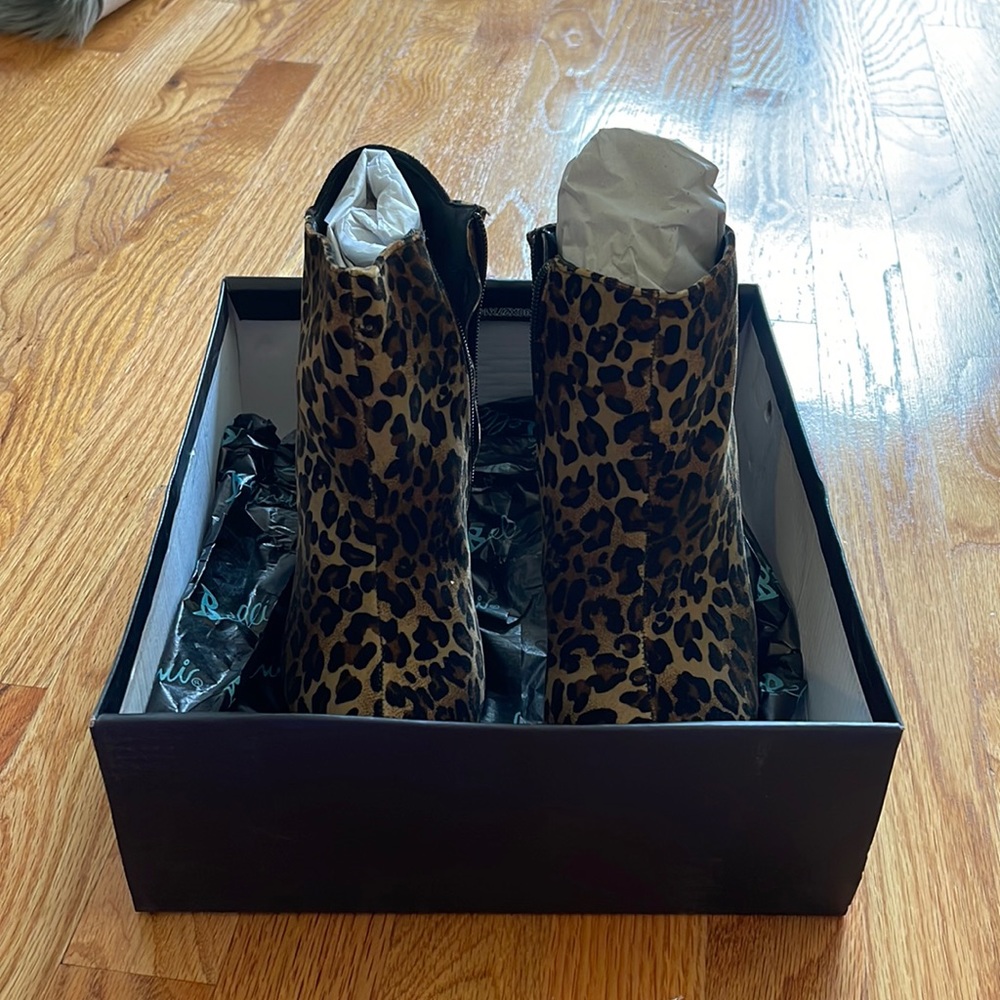 Women boots